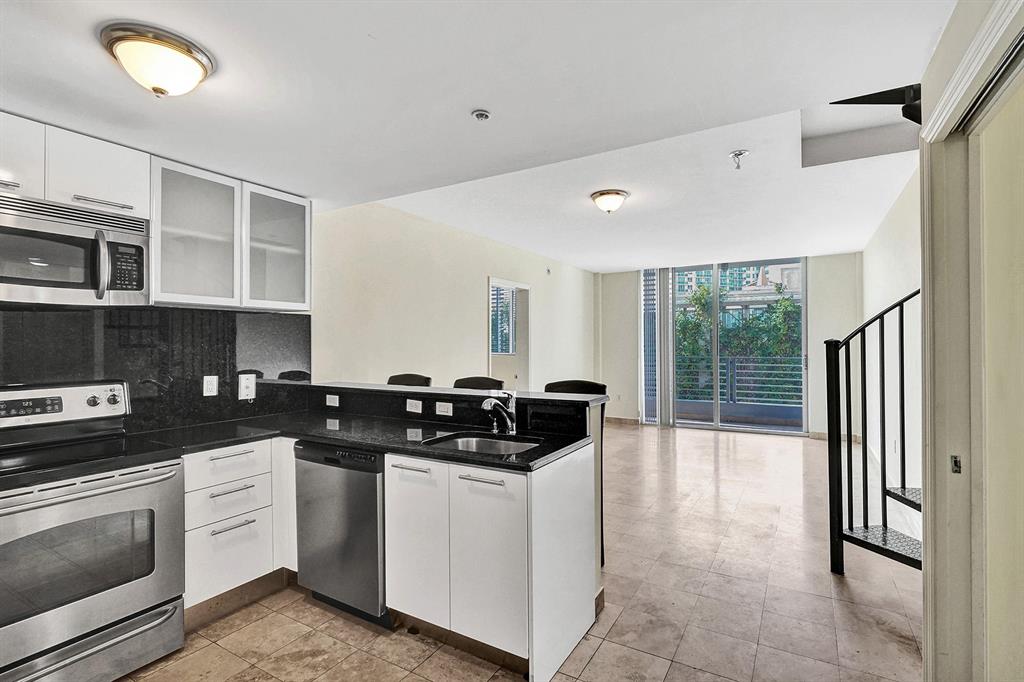 LOFTS AT MAYFAIR CONDO - Residential