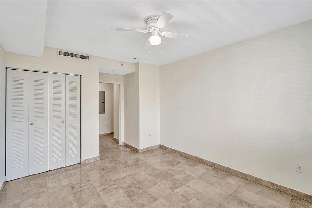 LOFTS AT MAYFAIR CONDO - Residential