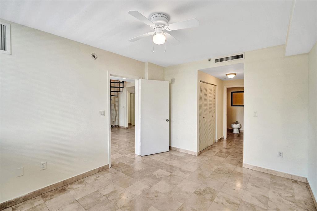 LOFTS AT MAYFAIR CONDO - Residential