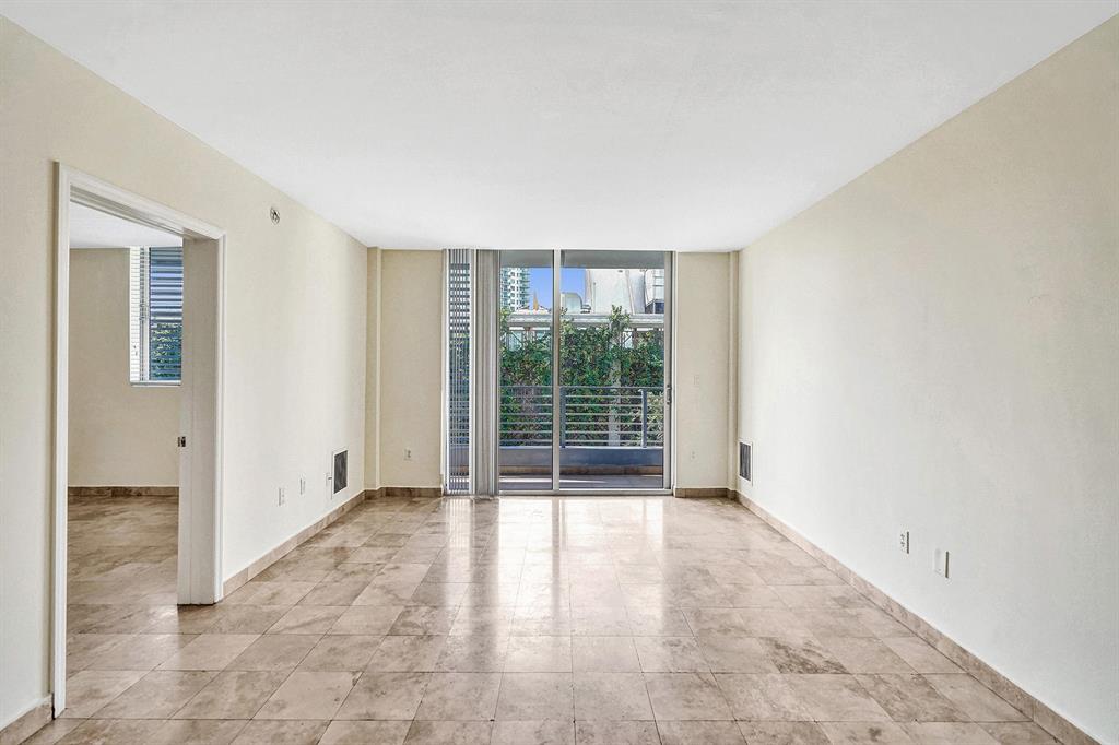 LOFTS AT MAYFAIR CONDO - Residential