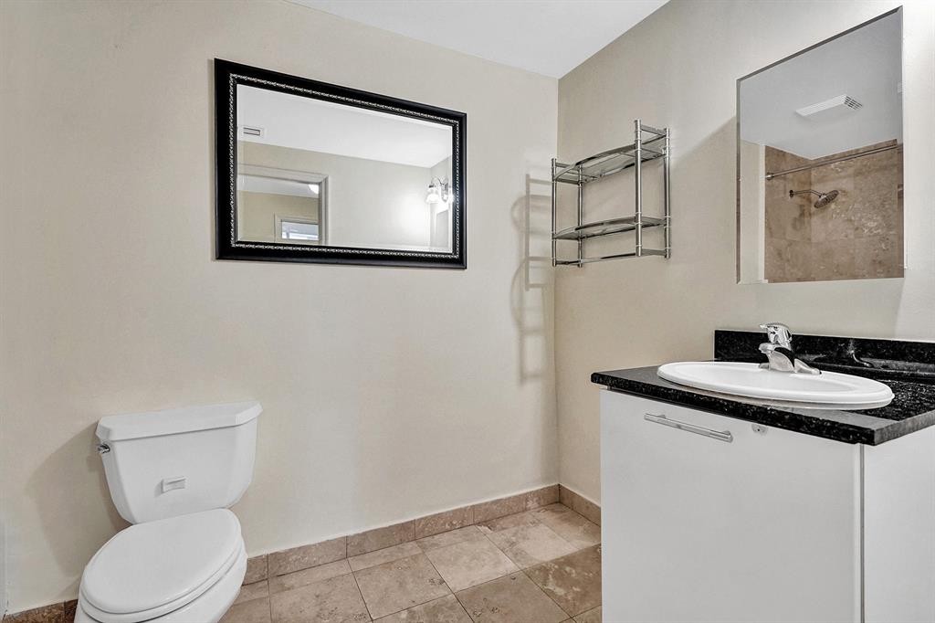 LOFTS AT MAYFAIR CONDO - Residential