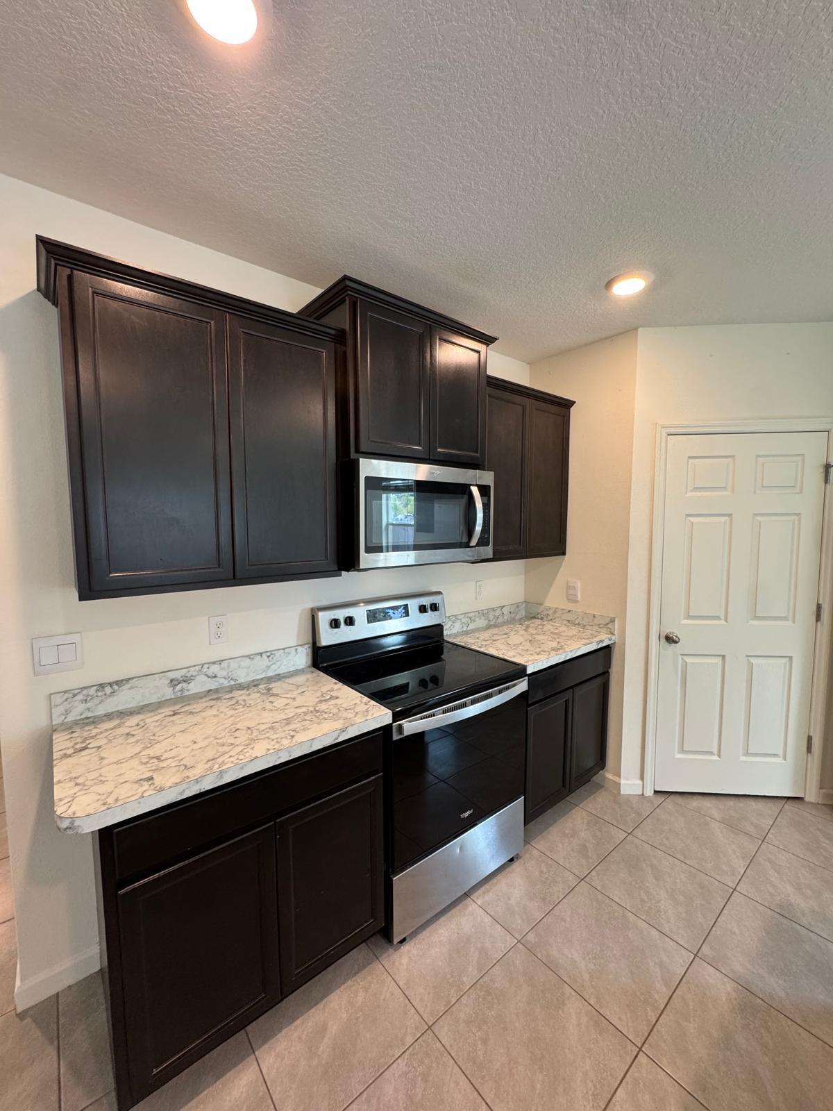 PORT ST LUCIE SECTION 36 - Residential Lease