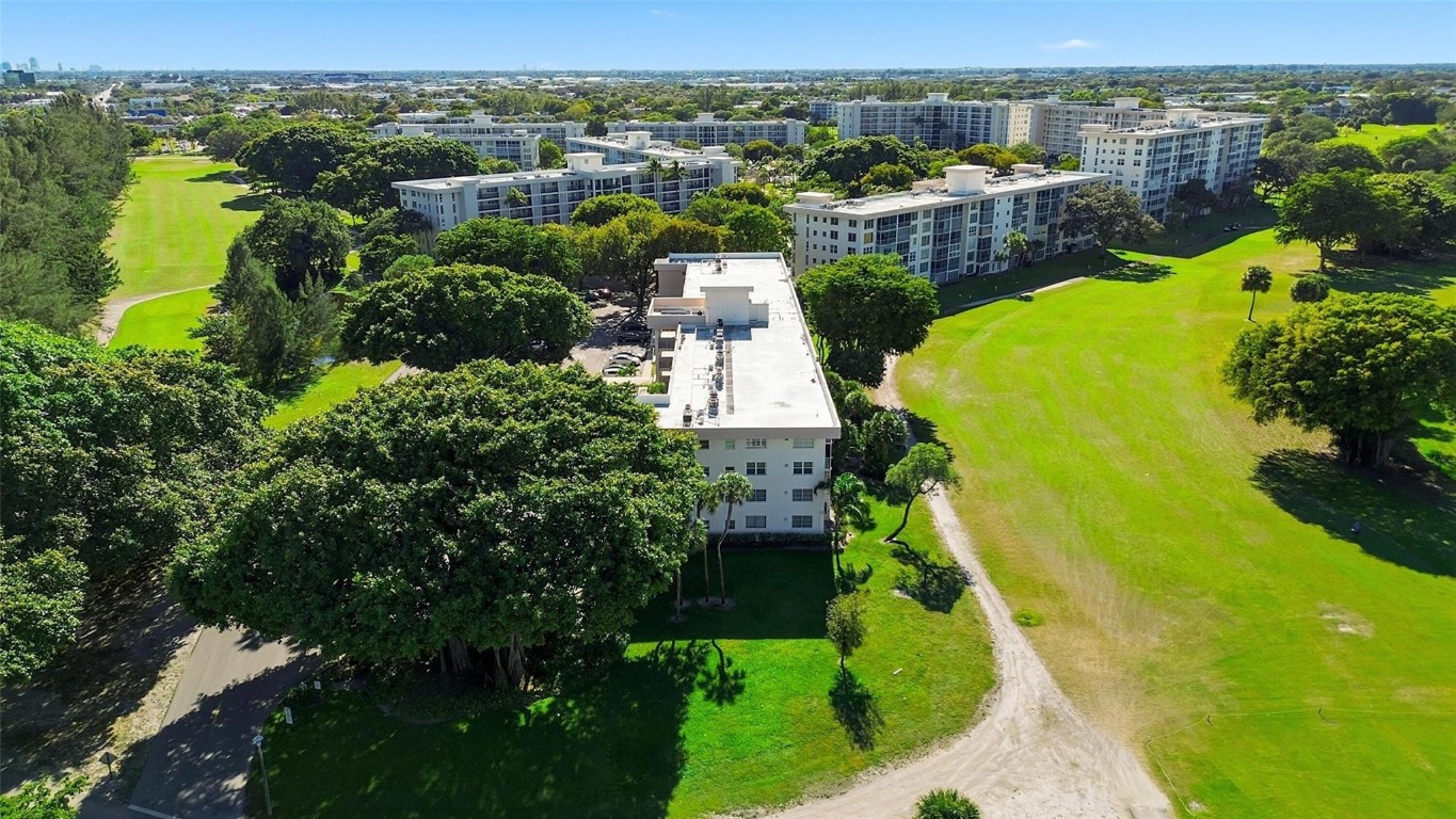 Palm Aire Country Club - Residential