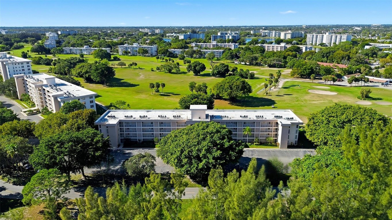 Palm Aire Country Club - Residential