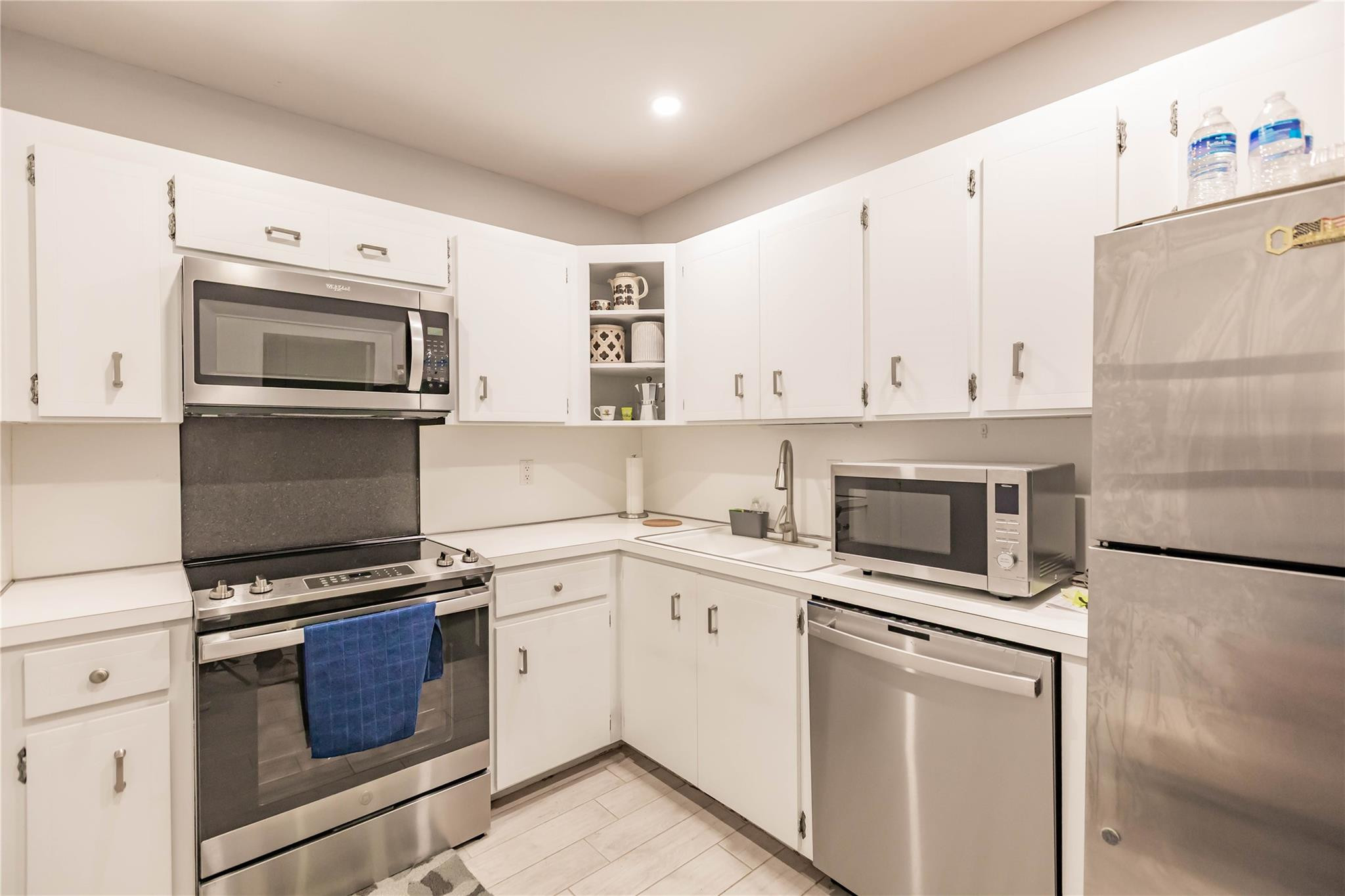 Imperial Point Garden - Residential