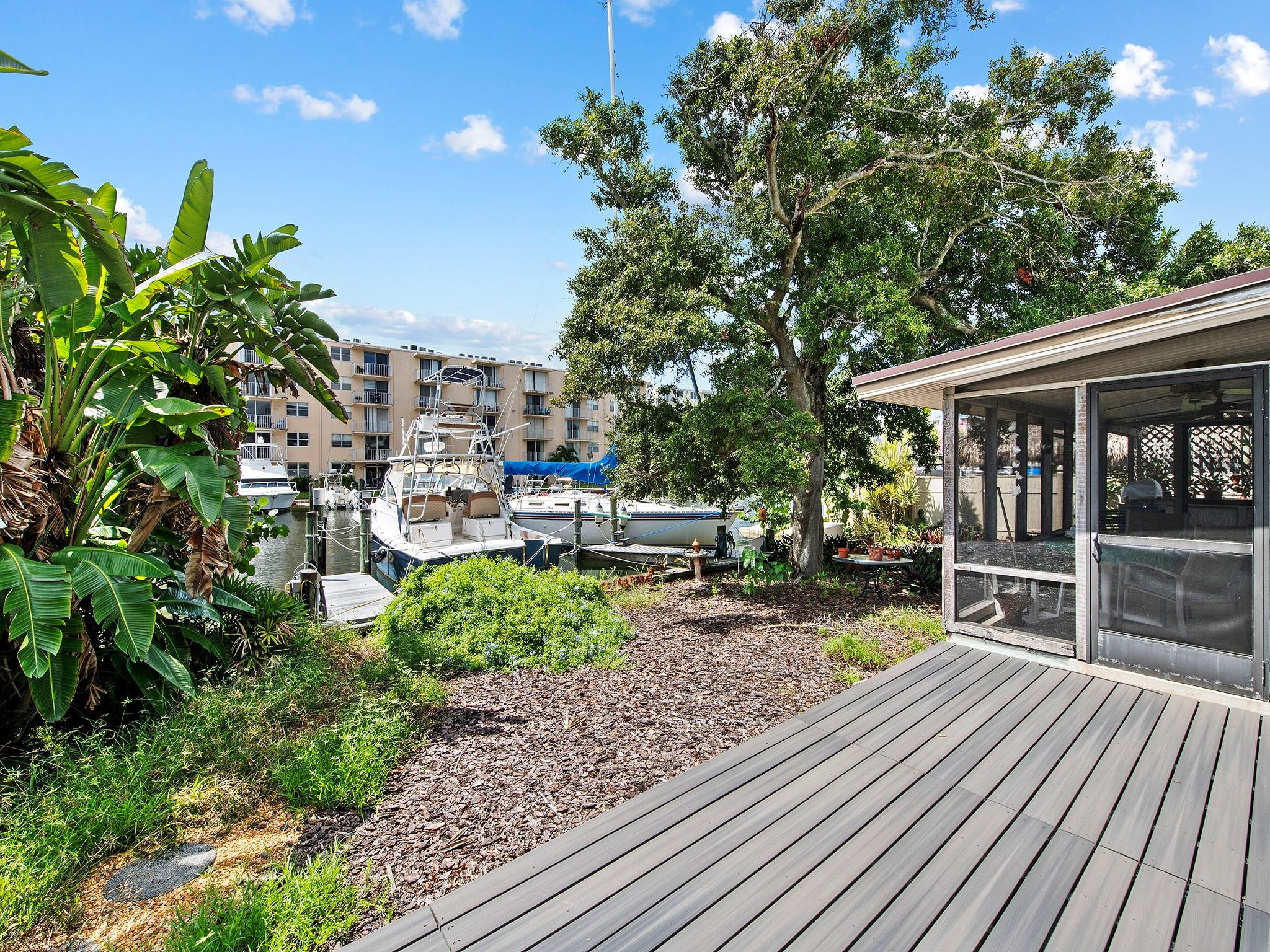 LAUDERDALE HARBORS SECTIO - Residential