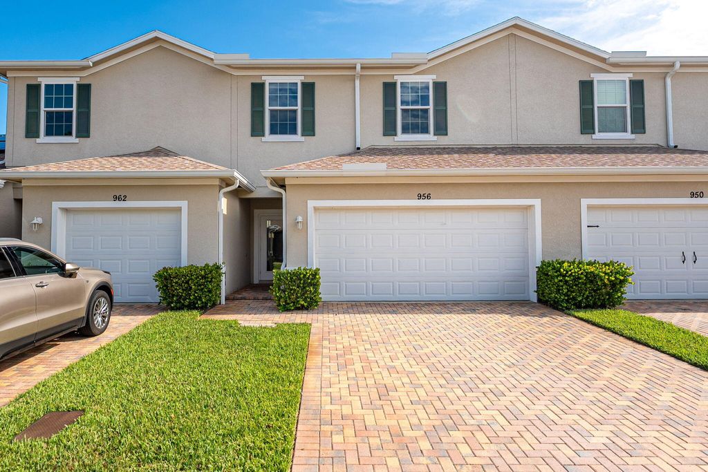 Photo of 956 NE Trailside Run, Port Saint Lucie, FL 34983 (MLS # R11137713)