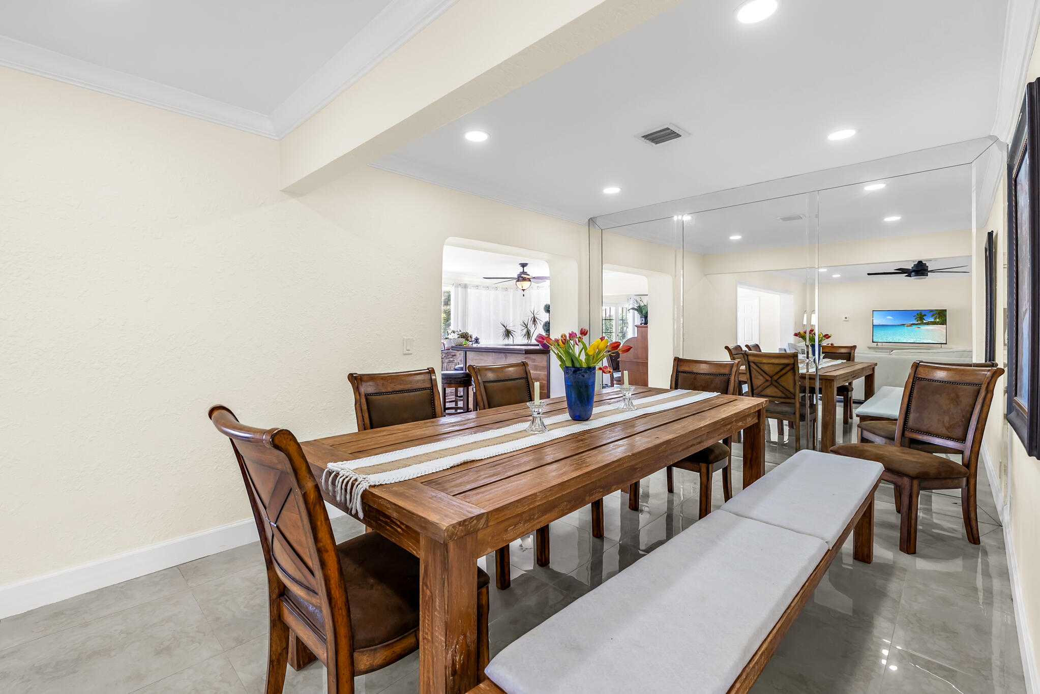 CORAL KEY VILLAS 3RD SEC - Residential