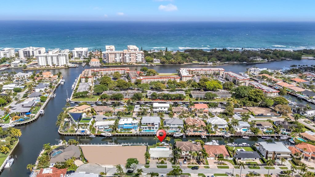 Photo of 4920 NE 28th Avenue, Lighthouse Point, FL 33064 (MLS # B26017066)