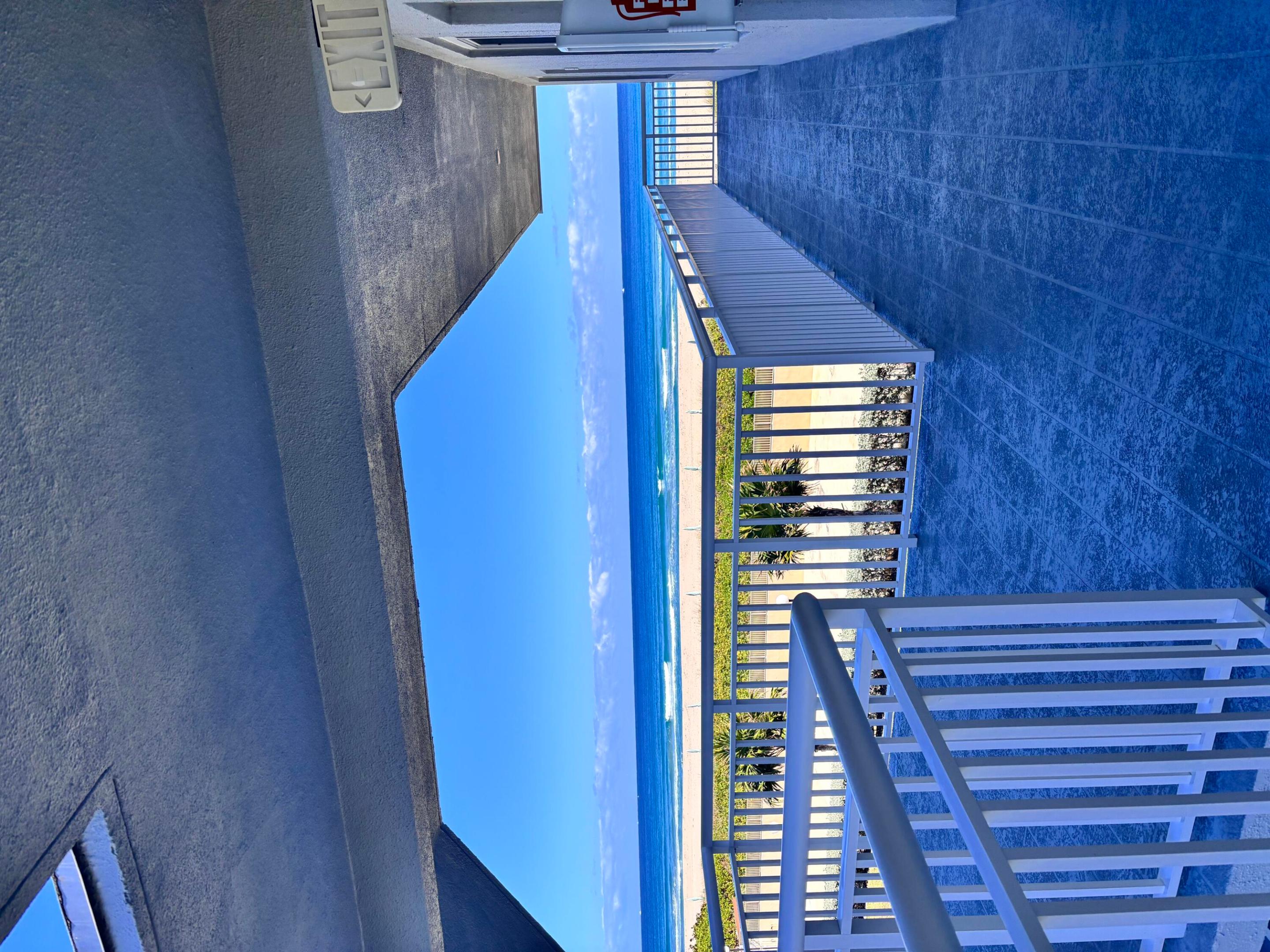 2565 S Ocean Boulevard 2220