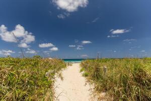 PALM BEACH WHITEHOUSE - Residential