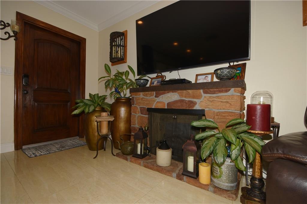 Hollywood Hills Amd 6-31 - Residential