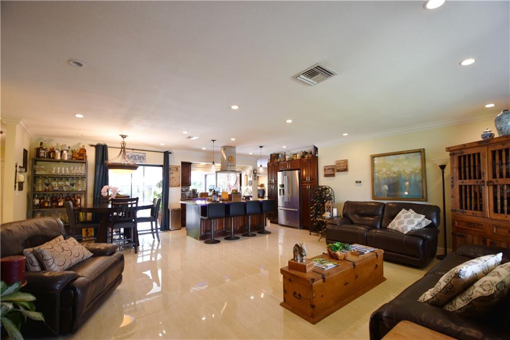 Hollywood Hills Amd 6-31 - Residential