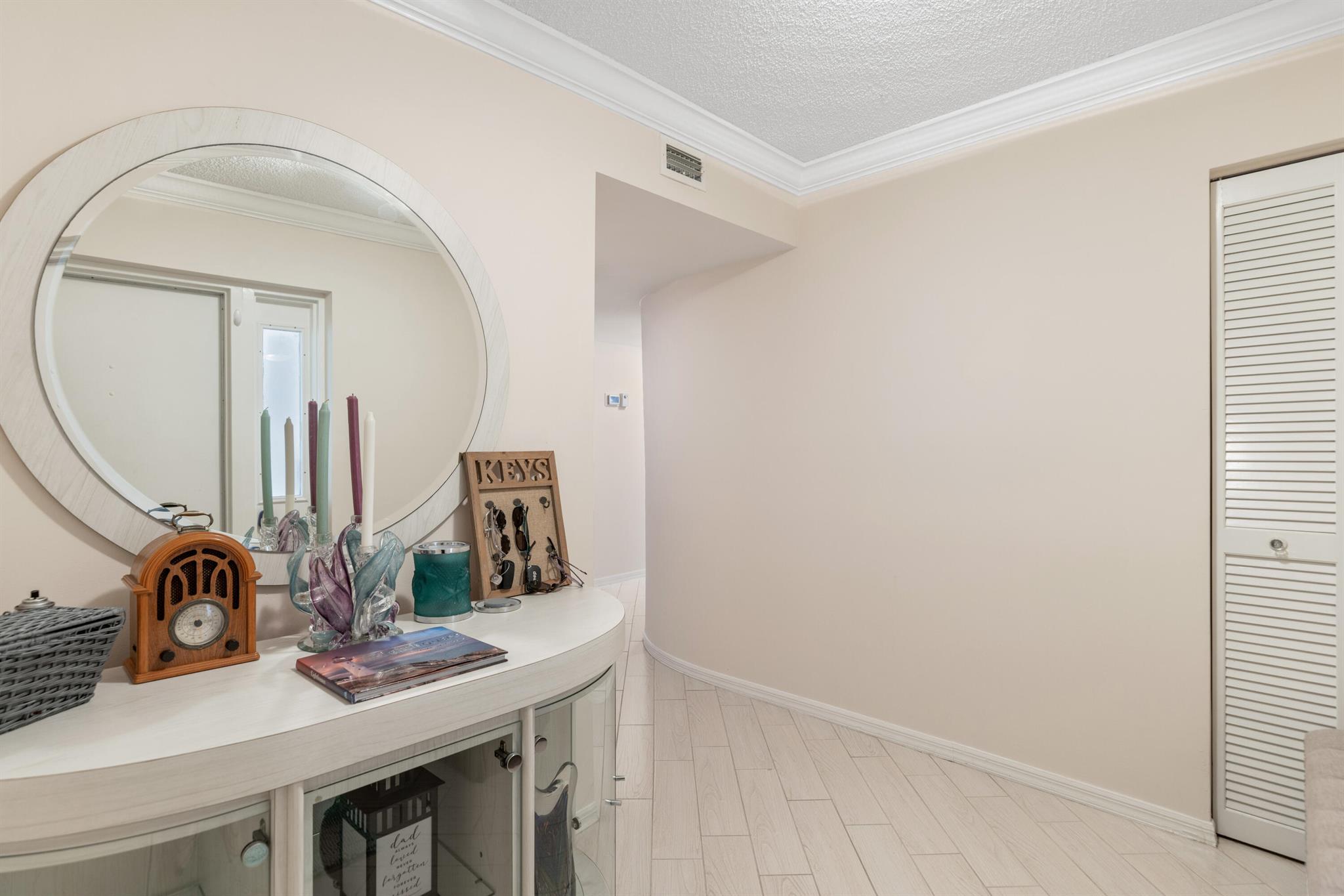 4800 Highway A1a 409, Vero Beach, FL, 32963/$990,000 2 4800 Highway A1a 409