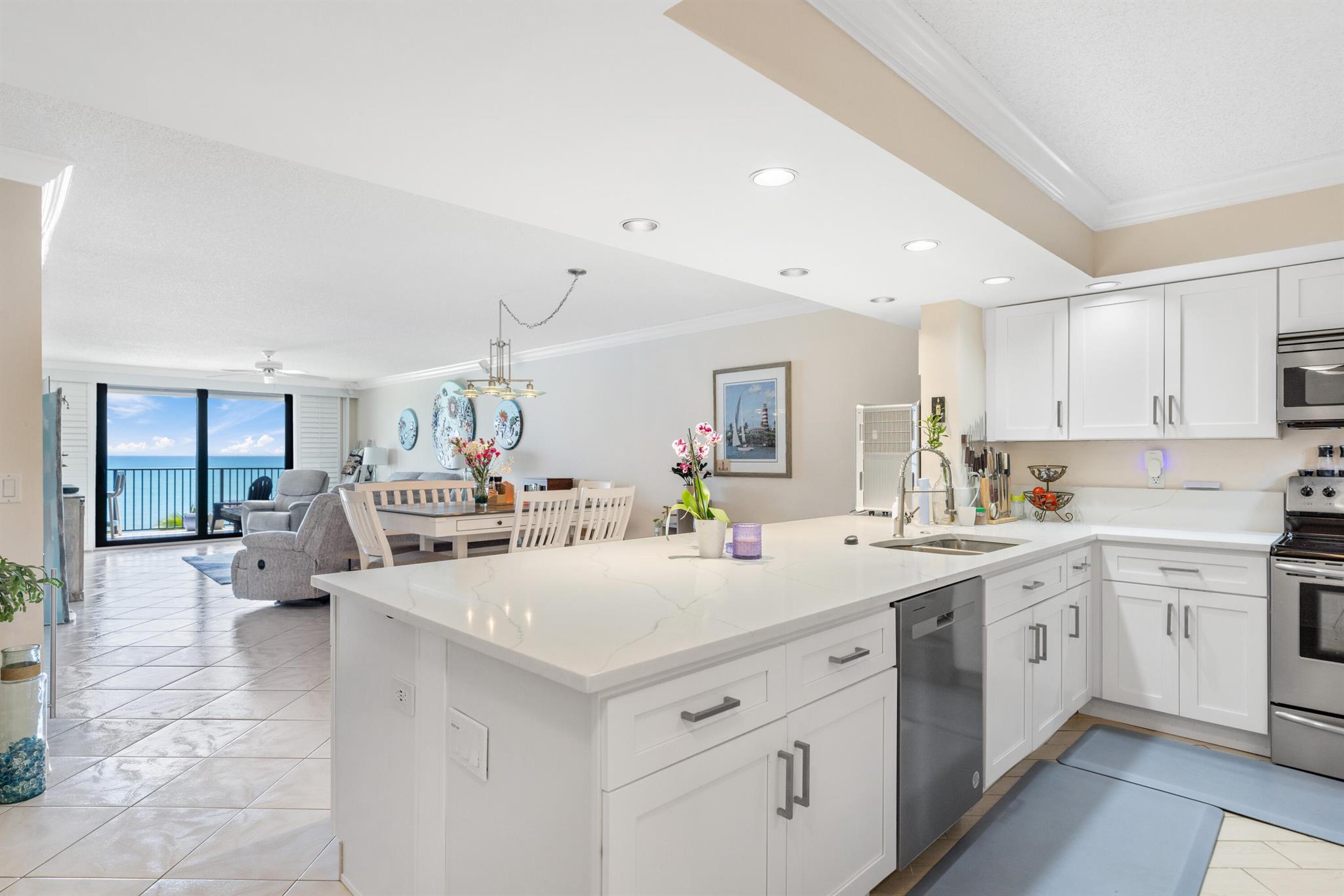 4800 Highway A1a 409, Vero Beach, FL, 32963/$990,000 4 4800 Highway A1a 409