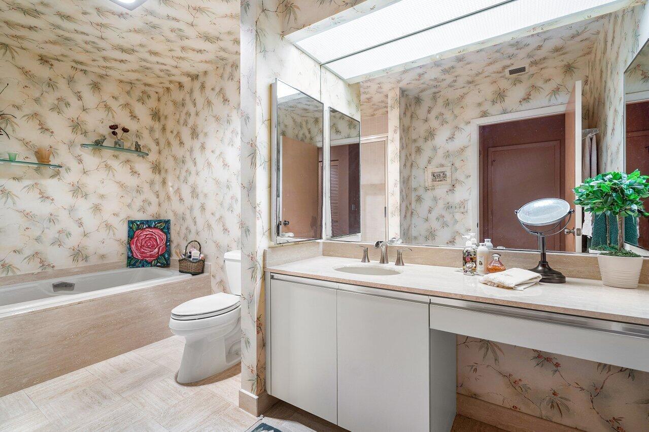 EASTGATE II AT HUNTERS RUN CONDO - Residential