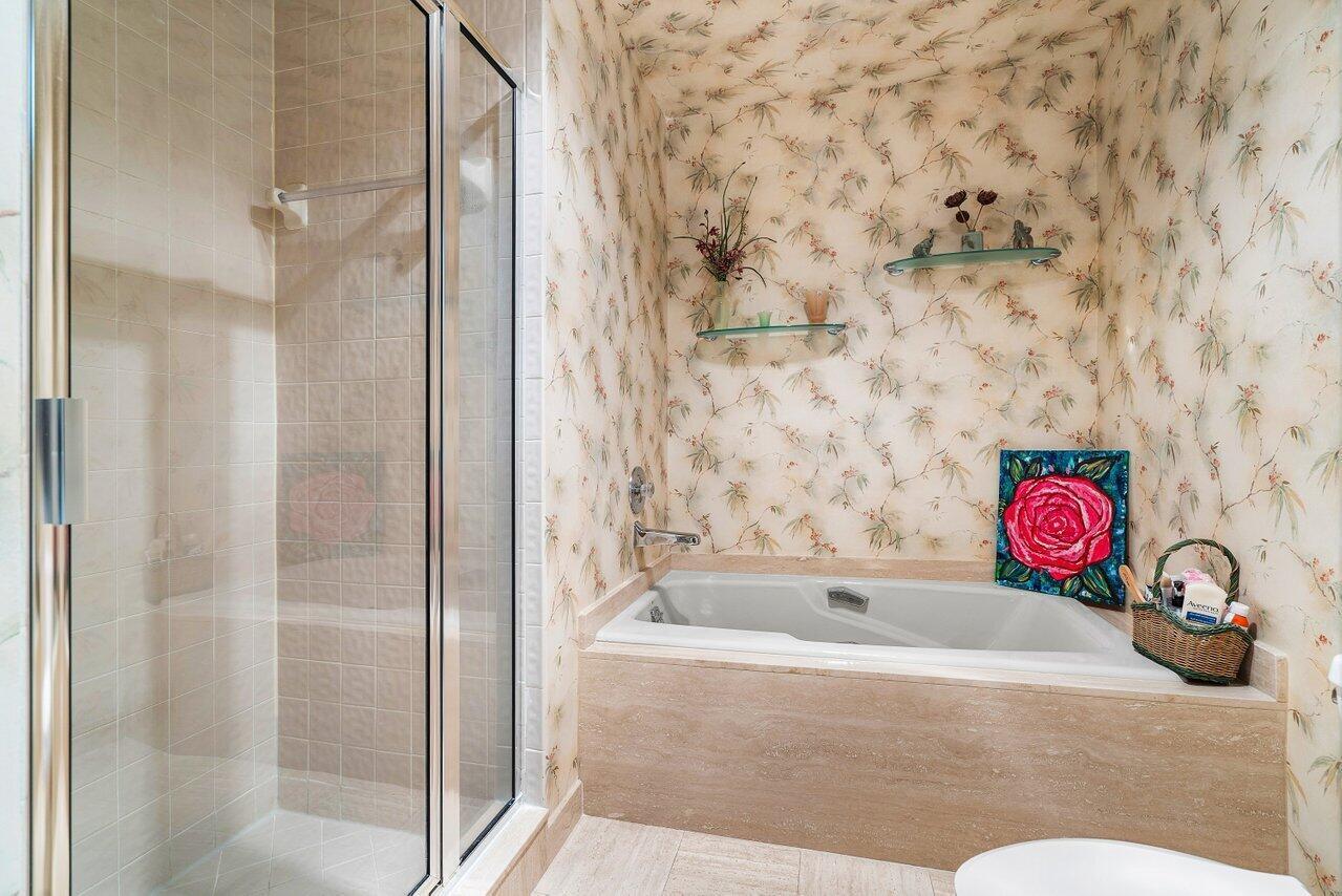 EASTGATE II AT HUNTERS RUN CONDO - Residential