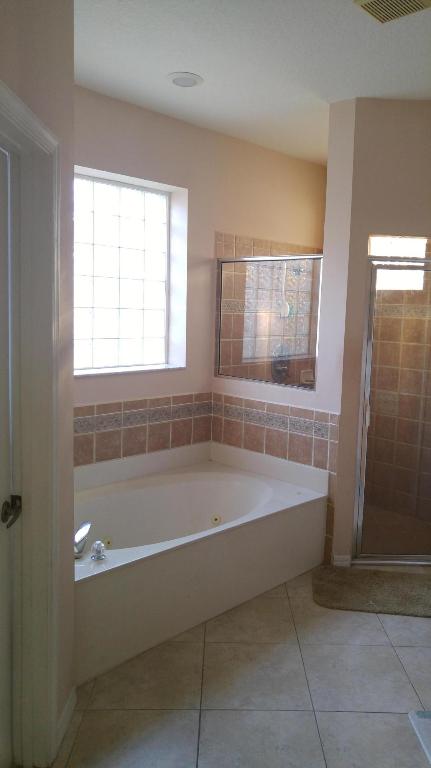 SAWGRASS LAKES PHASE 2 - Residential