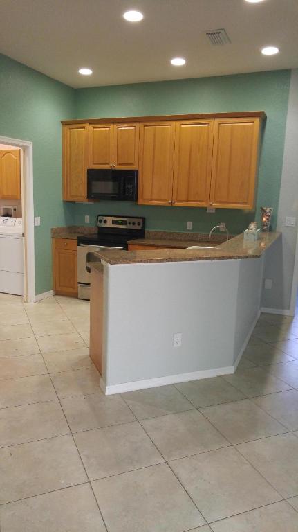 SAWGRASS LAKES PHASE 2 - Residential