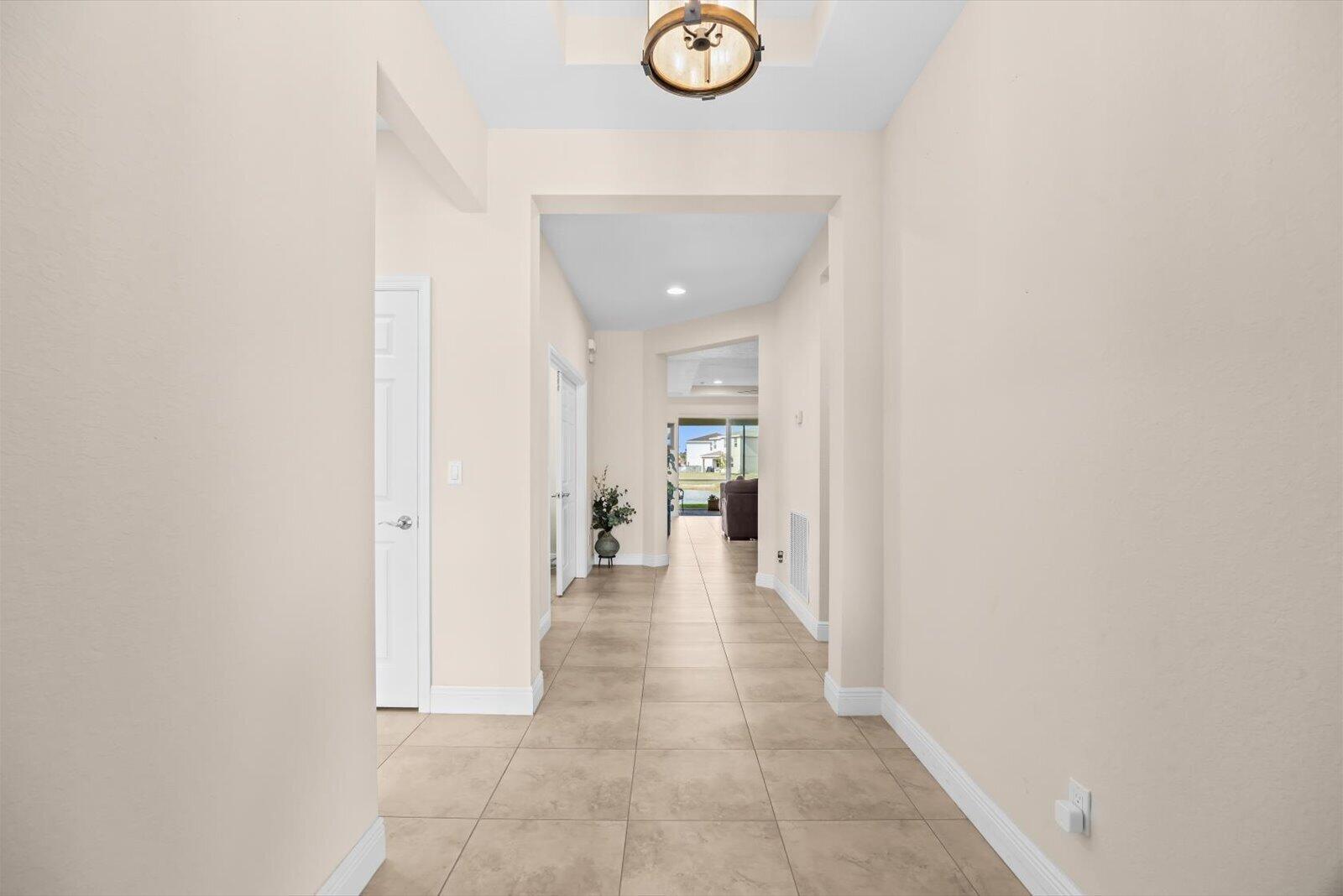 VIZCAYA FALLS - Residential