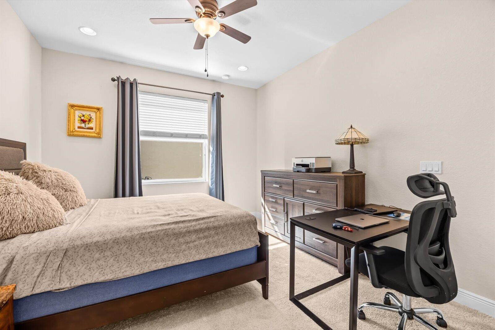 VIZCAYA FALLS - Residential