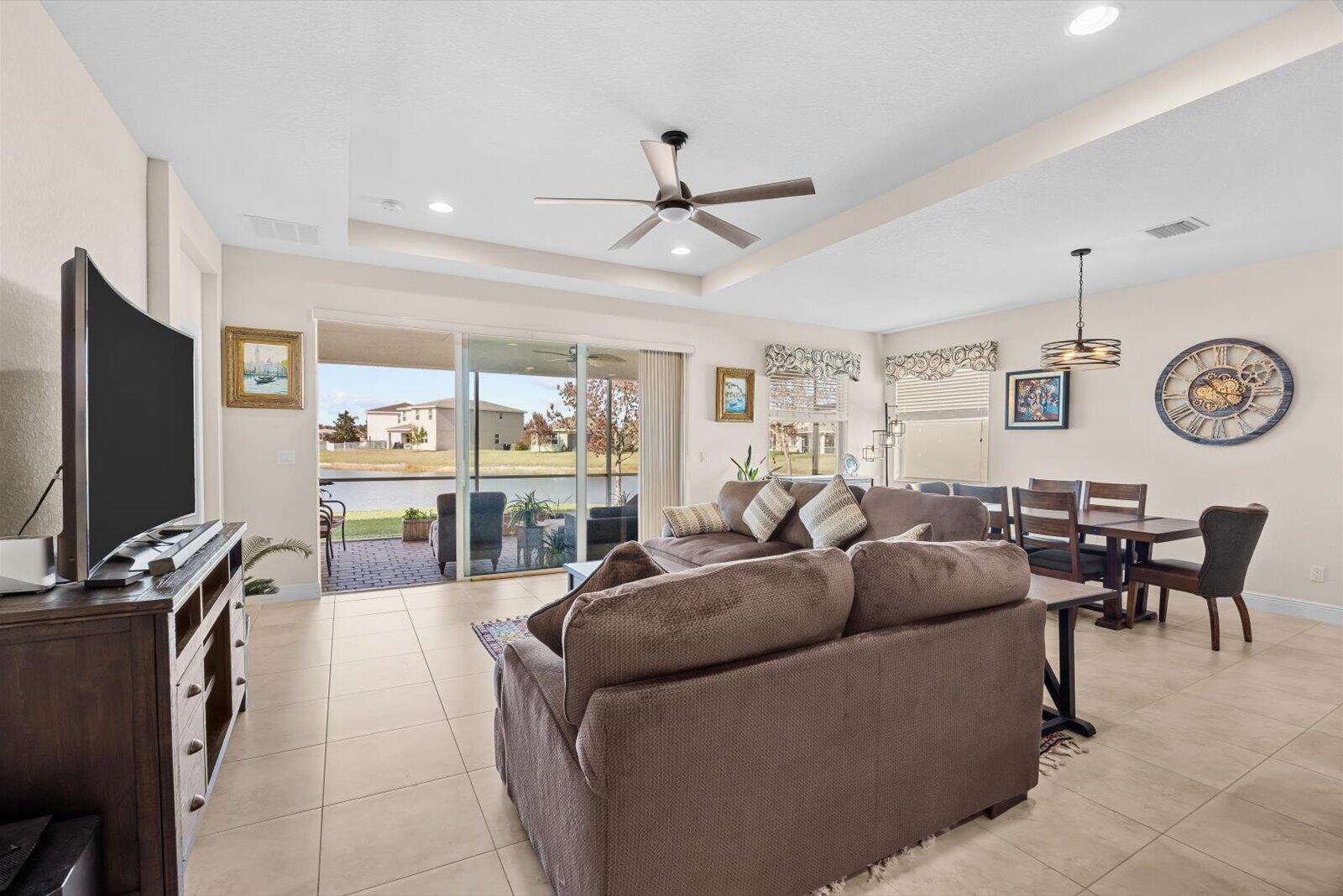 VIZCAYA FALLS - Residential