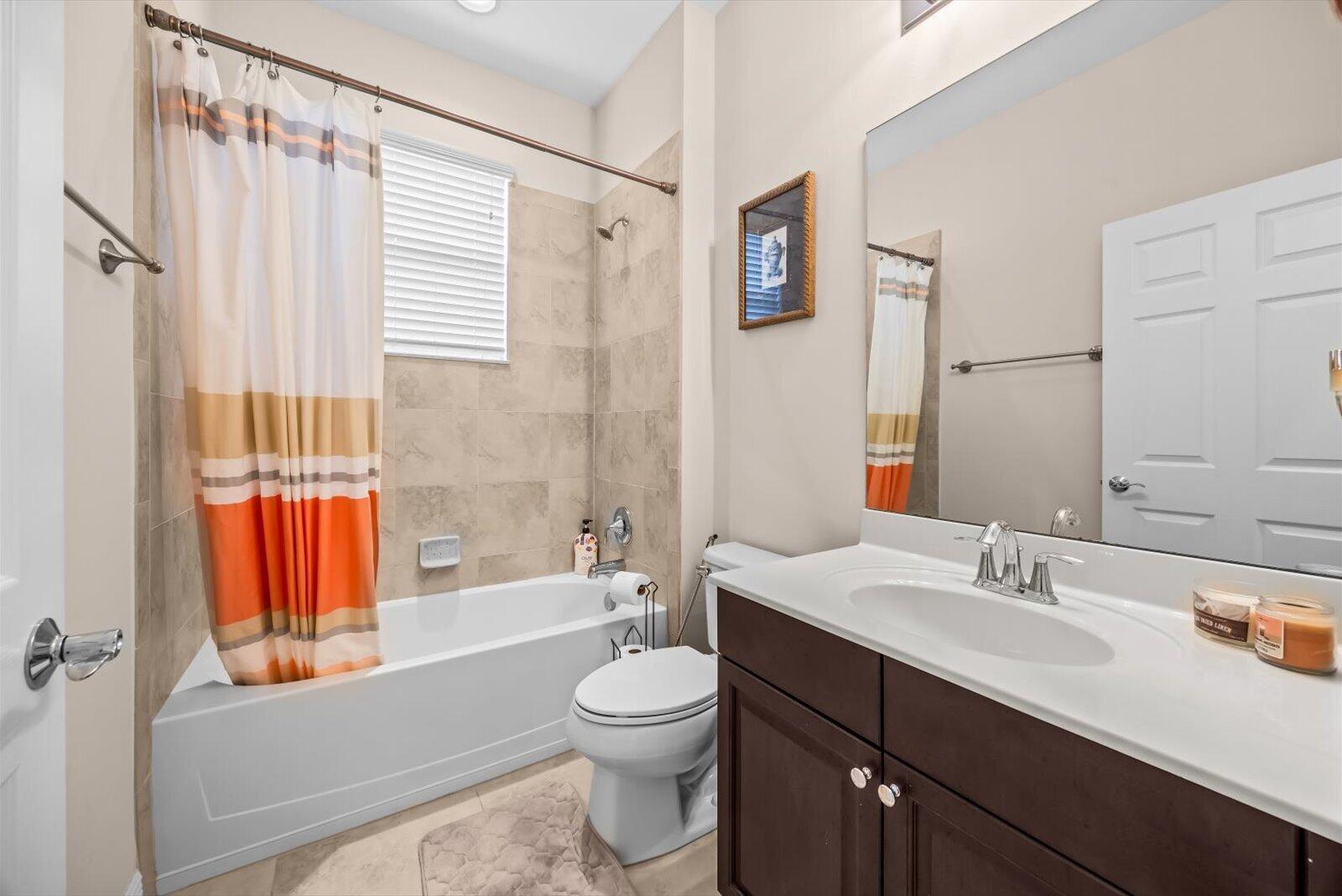 VIZCAYA FALLS - Residential