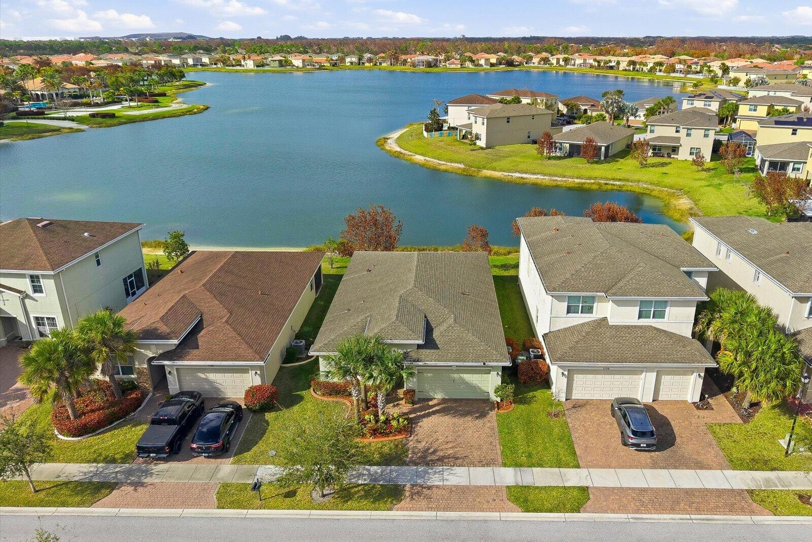 VIZCAYA FALLS - Residential