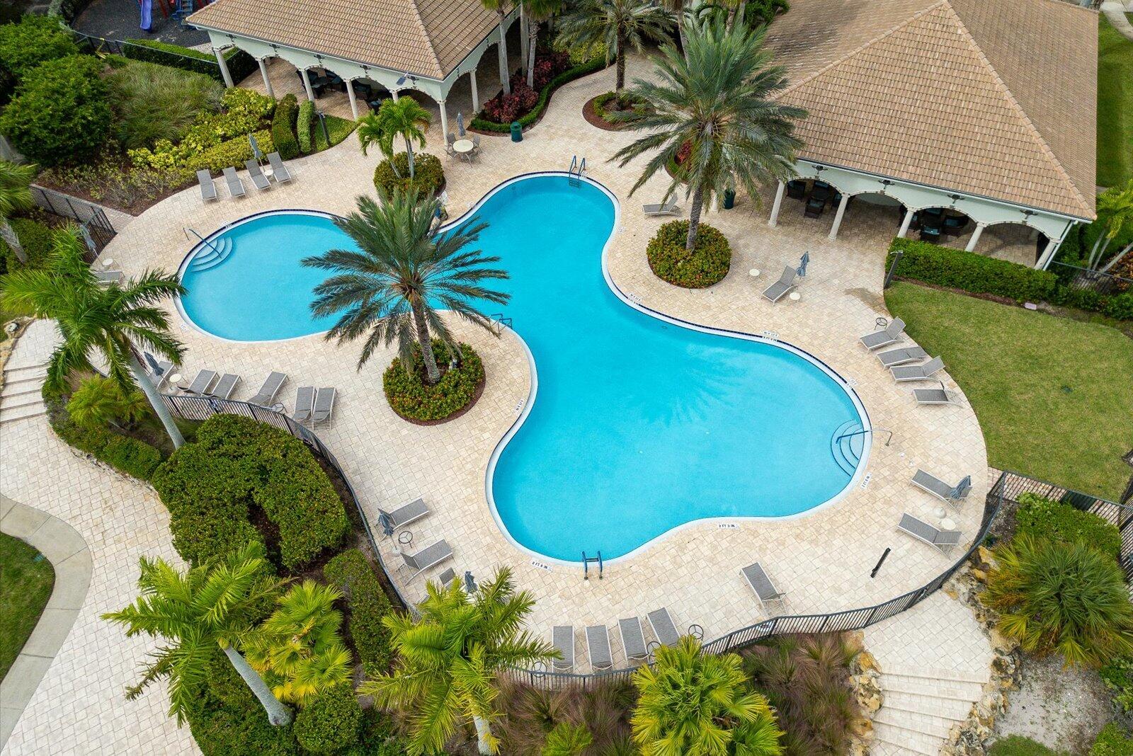 VIZCAYA FALLS - Residential