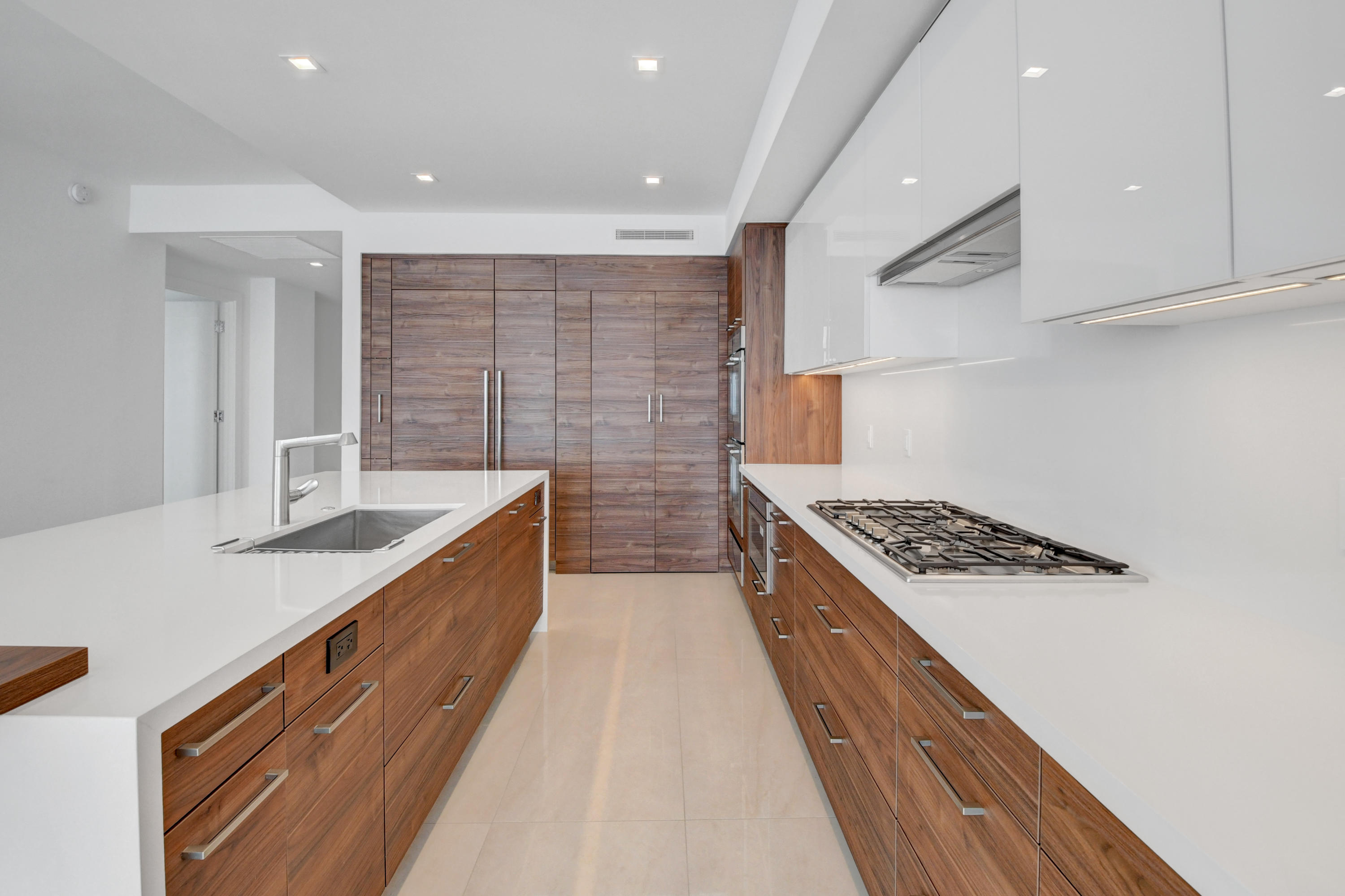 5000 NORTH OCEAN - Residential