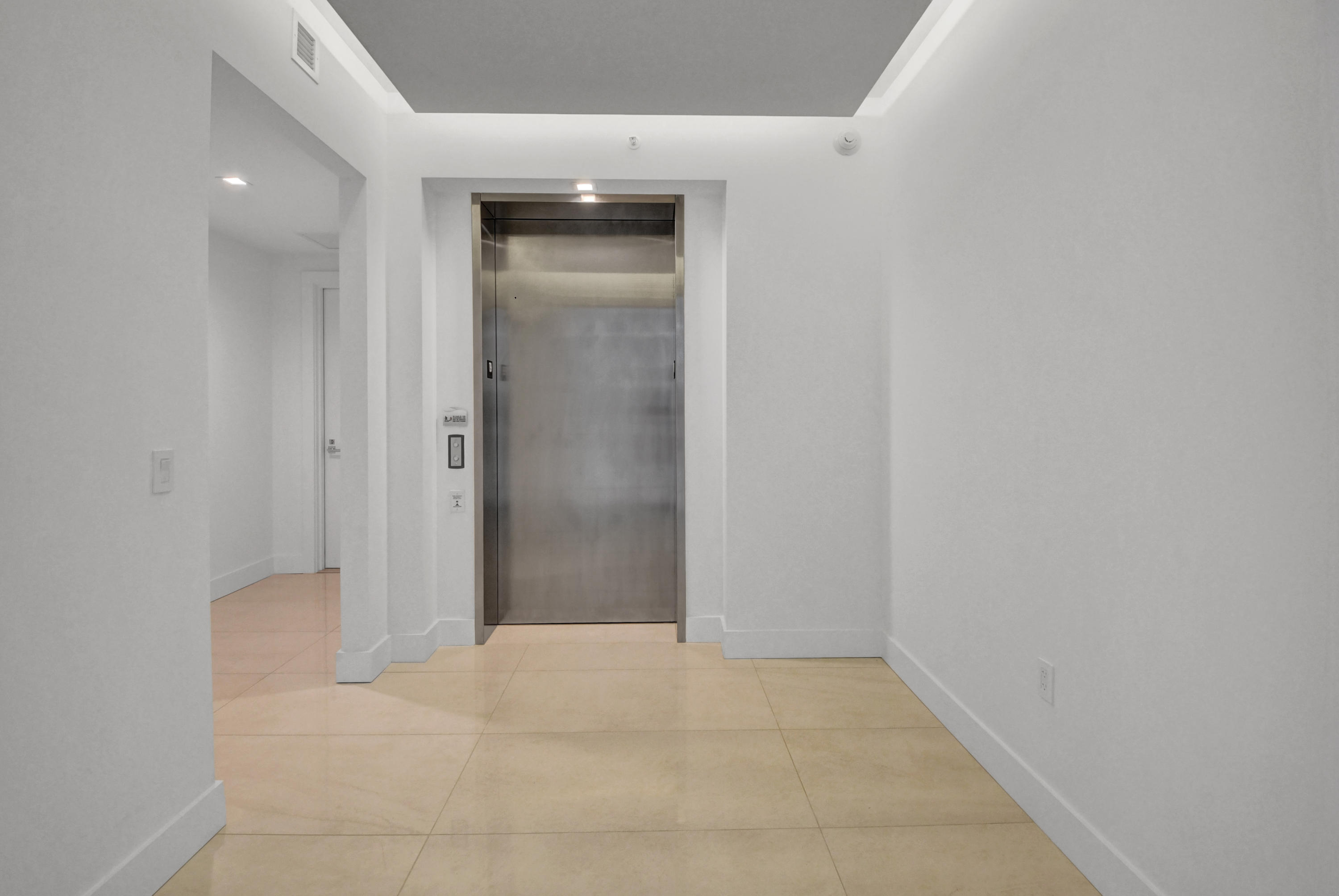 5000 NORTH OCEAN - Residential