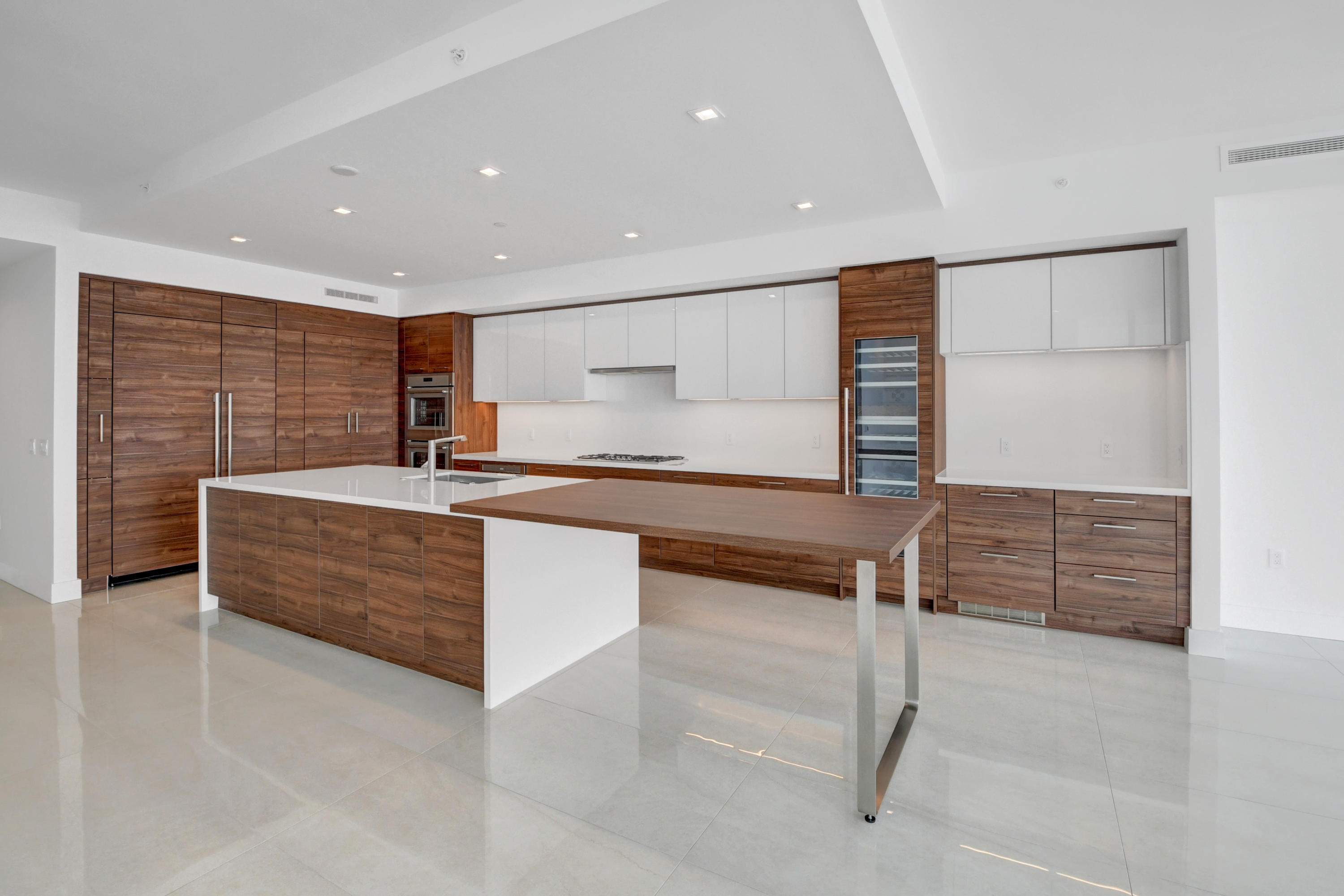 5000 NORTH OCEAN - Residential