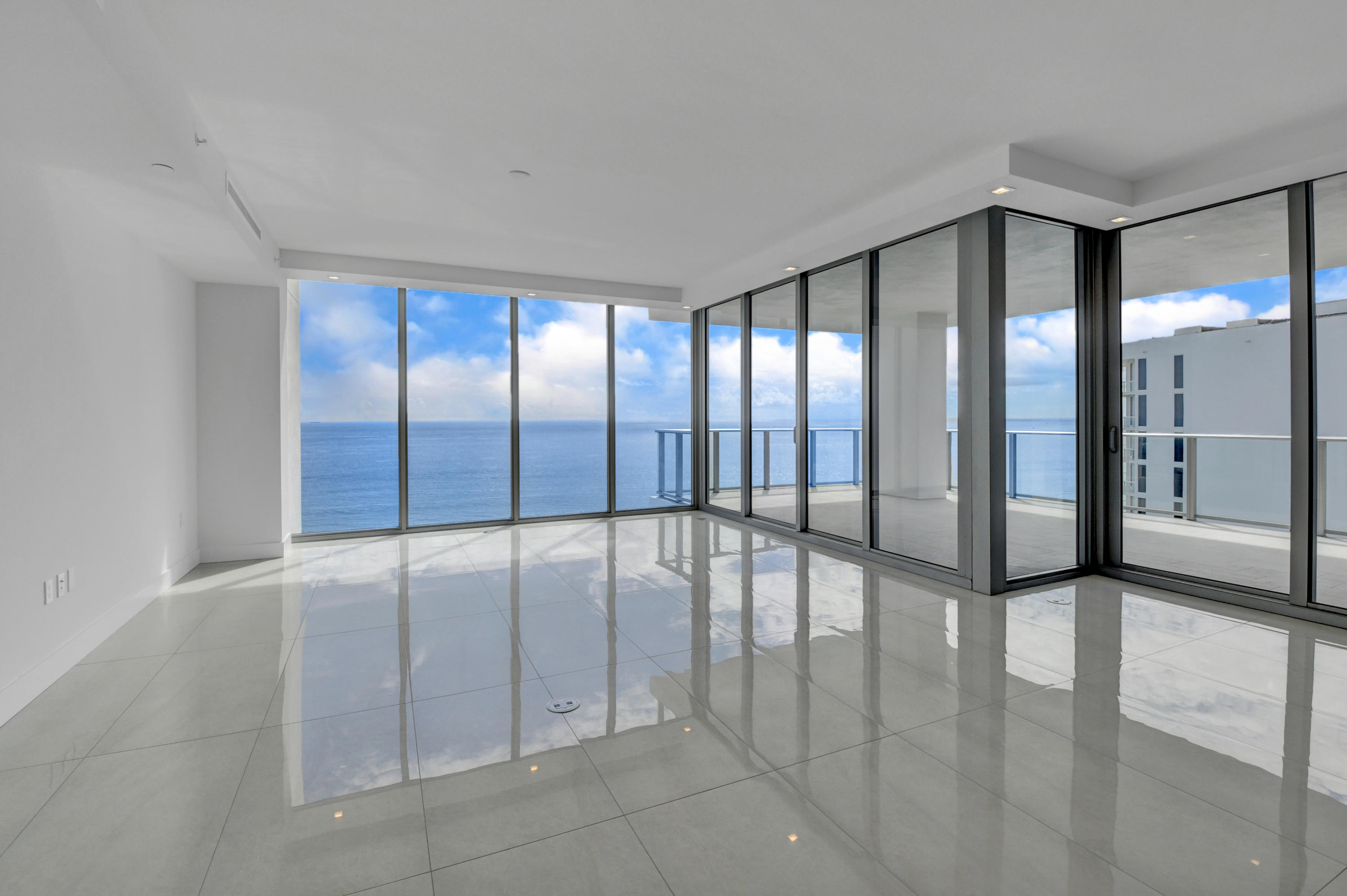 5000 NORTH OCEAN - Residential