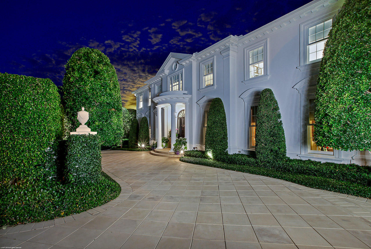 Maybe the prettiest house in Palm Beach! Incredible gardens. Elegance and beauty everywhere! Set high on a hill dramatically looking like the famous ''White House''. Soaring ceilings and a winding staircase. Large doubled study/den with fine wood paneling! 6 bedrooms, 7 and 1/2 baths, and a dining room fit for a King with kitchen for gourmet chef. Floor to ceiling windows and a pool located on 1/2 acre of absolute perfection!