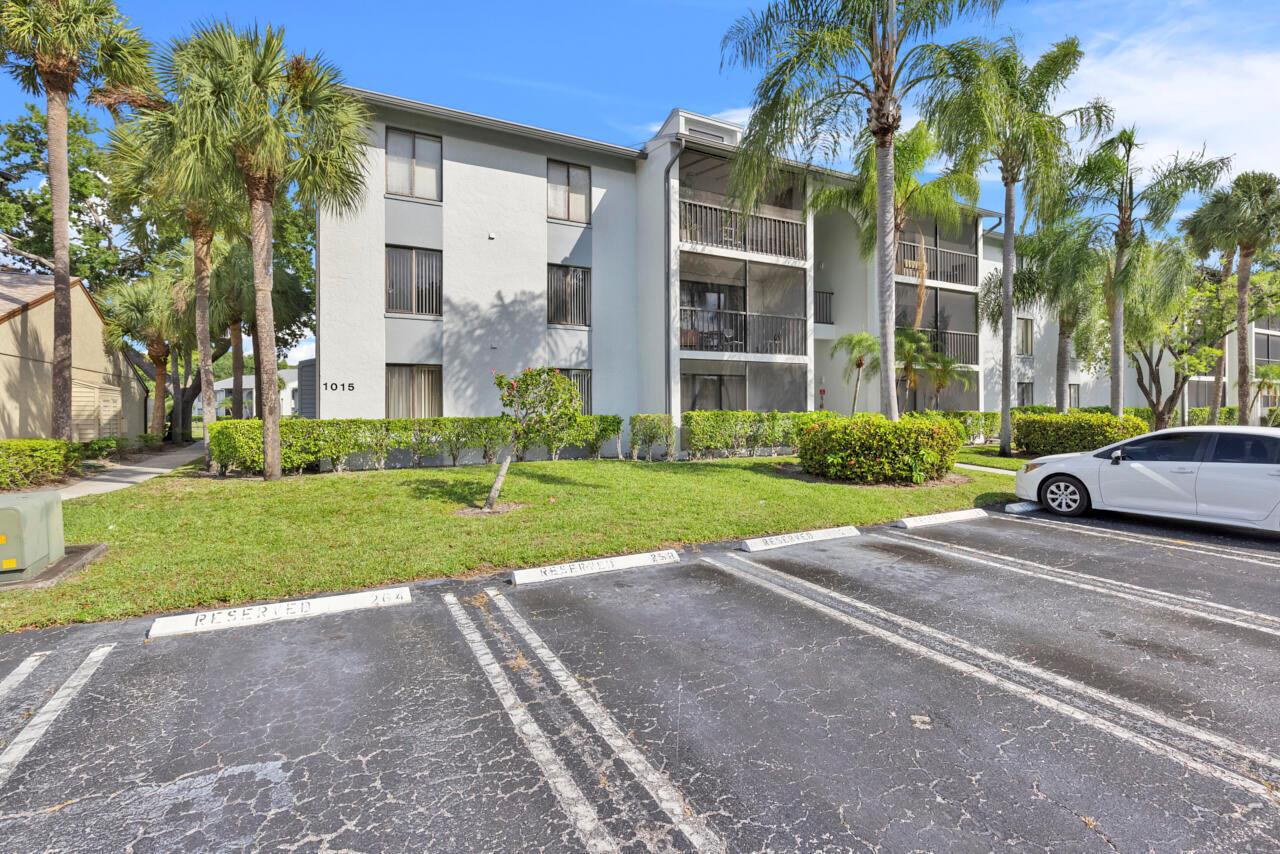 1015 Green Pine Boulevard A1