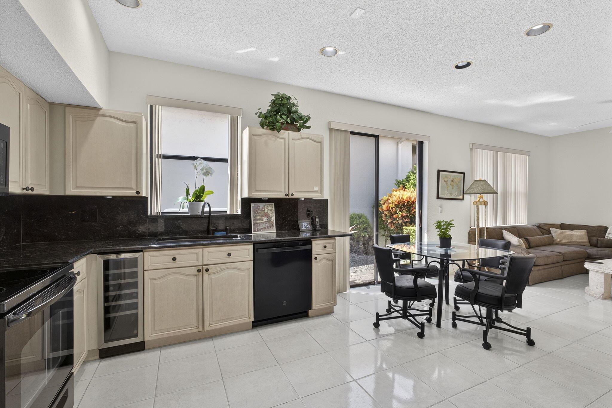 WYCLIFFE PAR B - Residential Lease