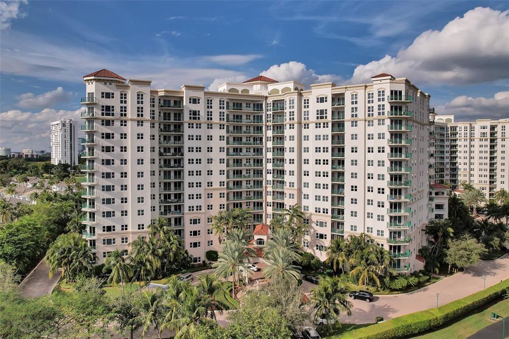 Turnberry Village So Towe - Residential Lease