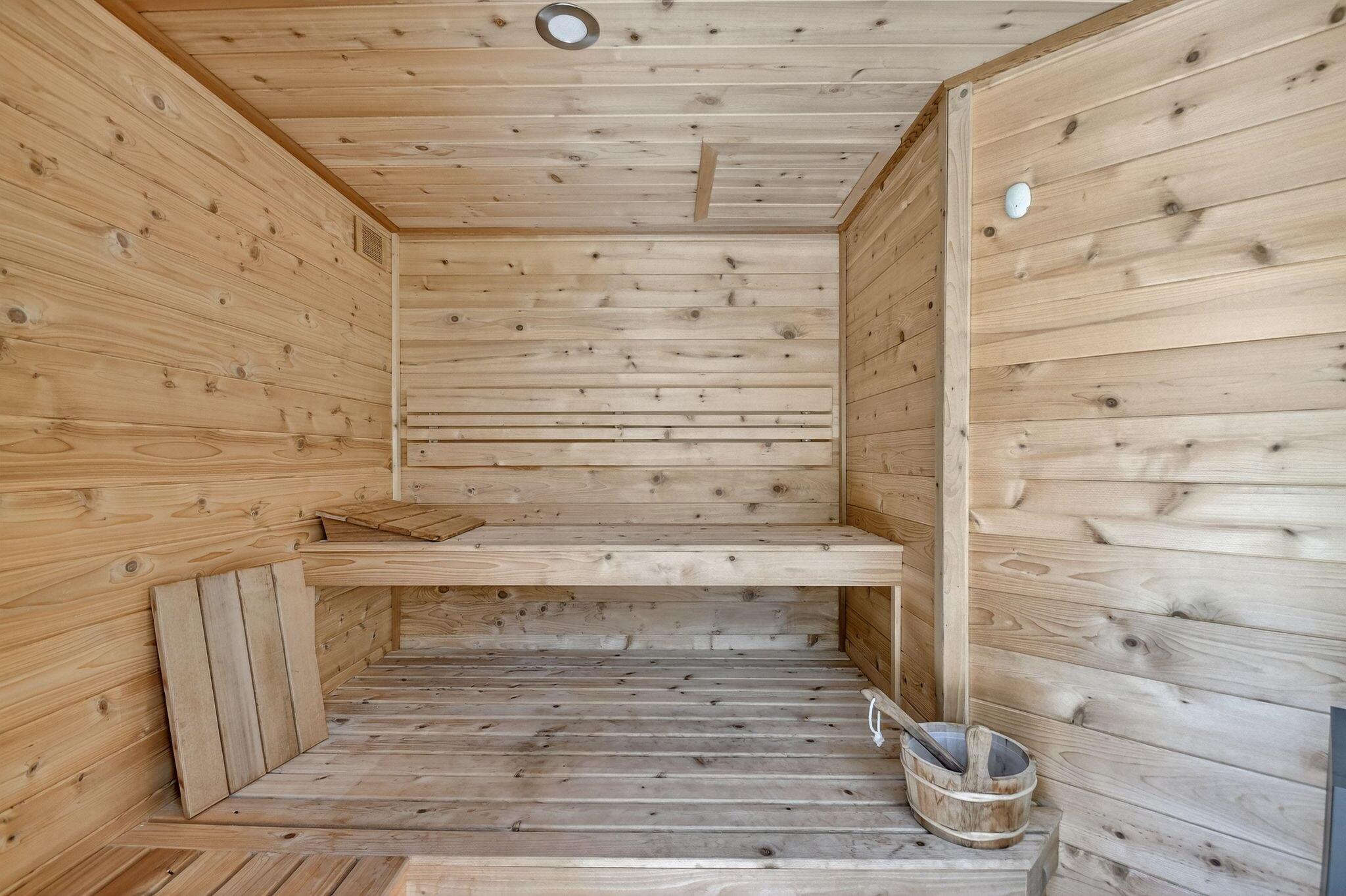 LAKE IDA GARDENS AMD PL - Residential