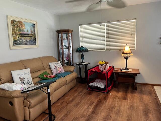 611 Brack Road, Fort Pierce, FL, 34982/$289,000 4 611 Brack Road