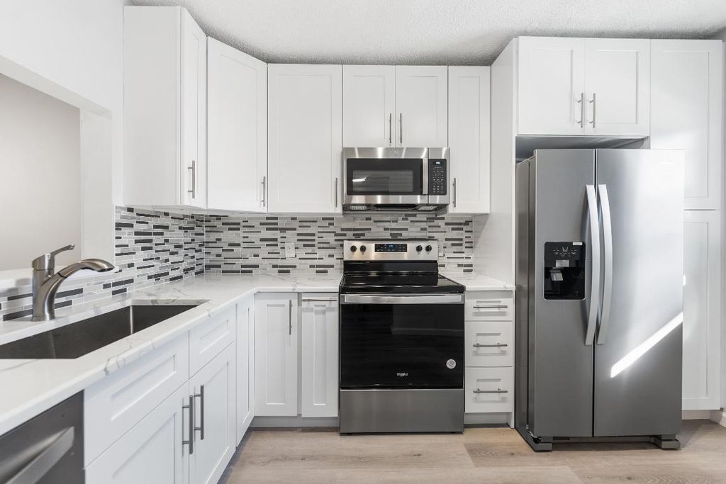 Photo of 2800 SW 22nd Avenue #1060, Delray Beach, FL 33445 (MLS # R11049270)