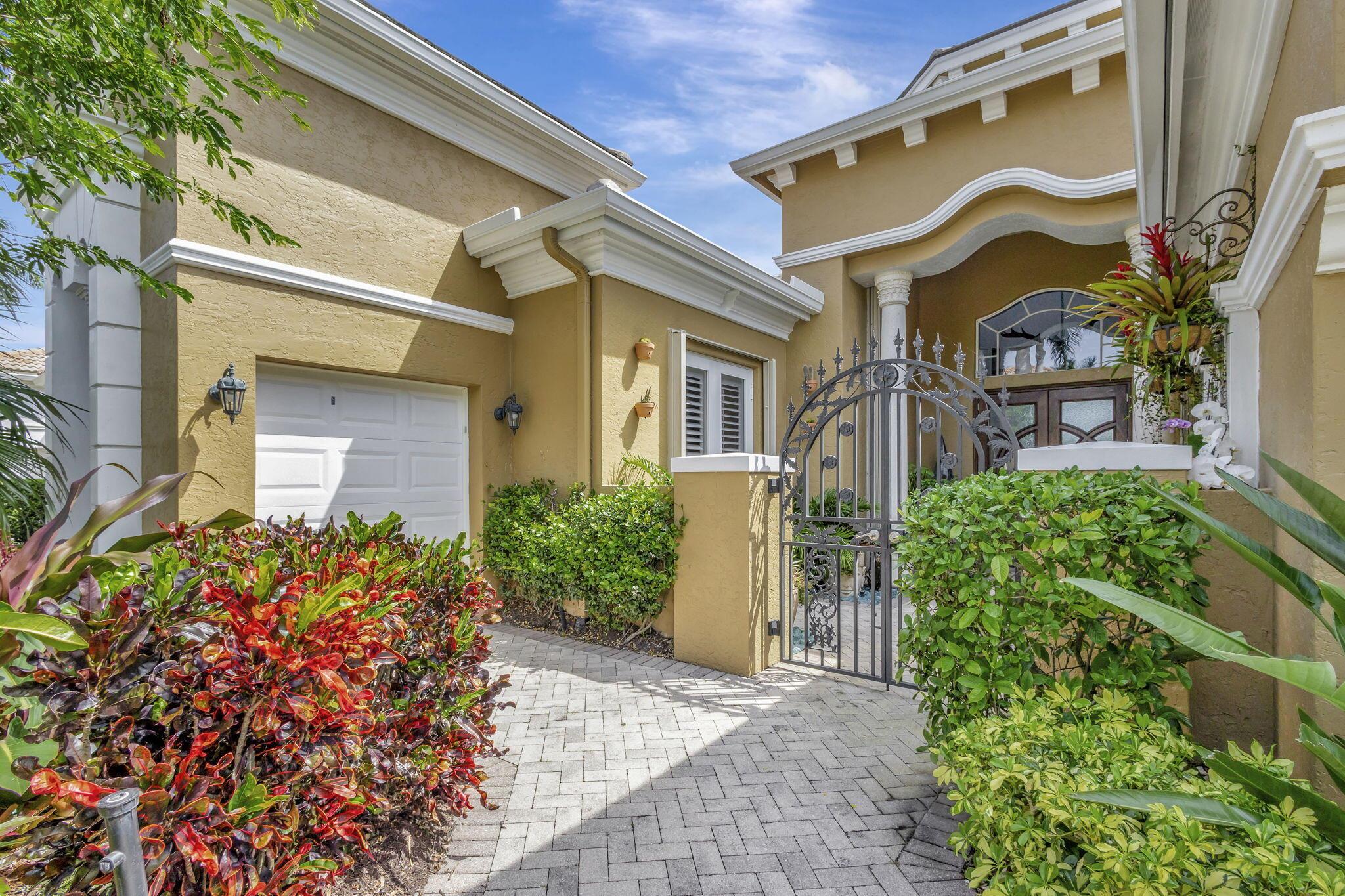 MIRASOL MONTE CARLO - Residential