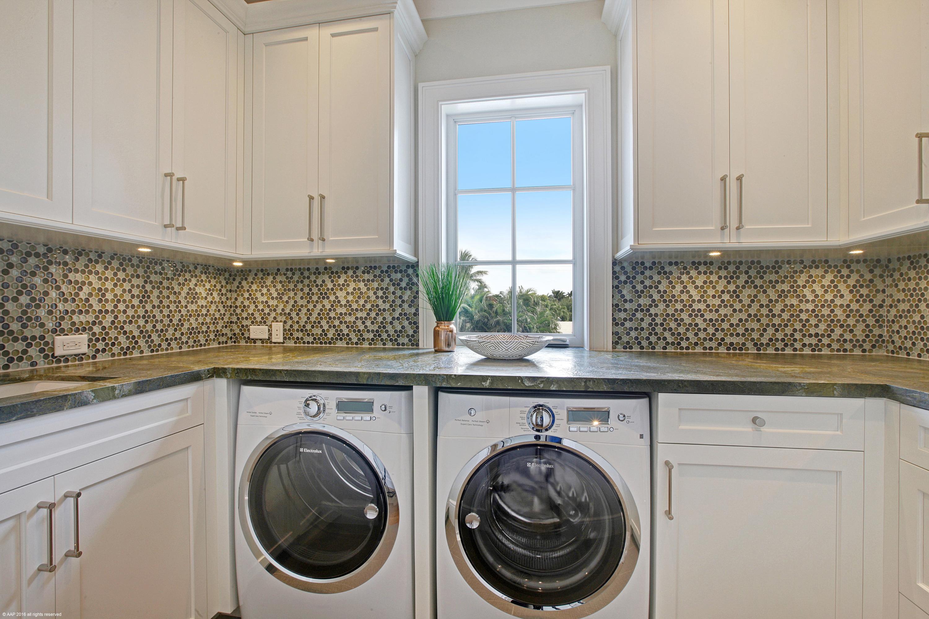 DELRAY ISLE - Residential