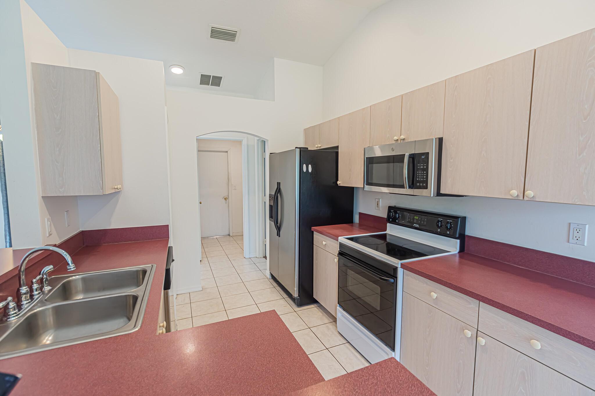 1782 SW Brisbane Street, Port St Lucie, FL, 34984/$329,888 4 1782 SW Brisbane Street