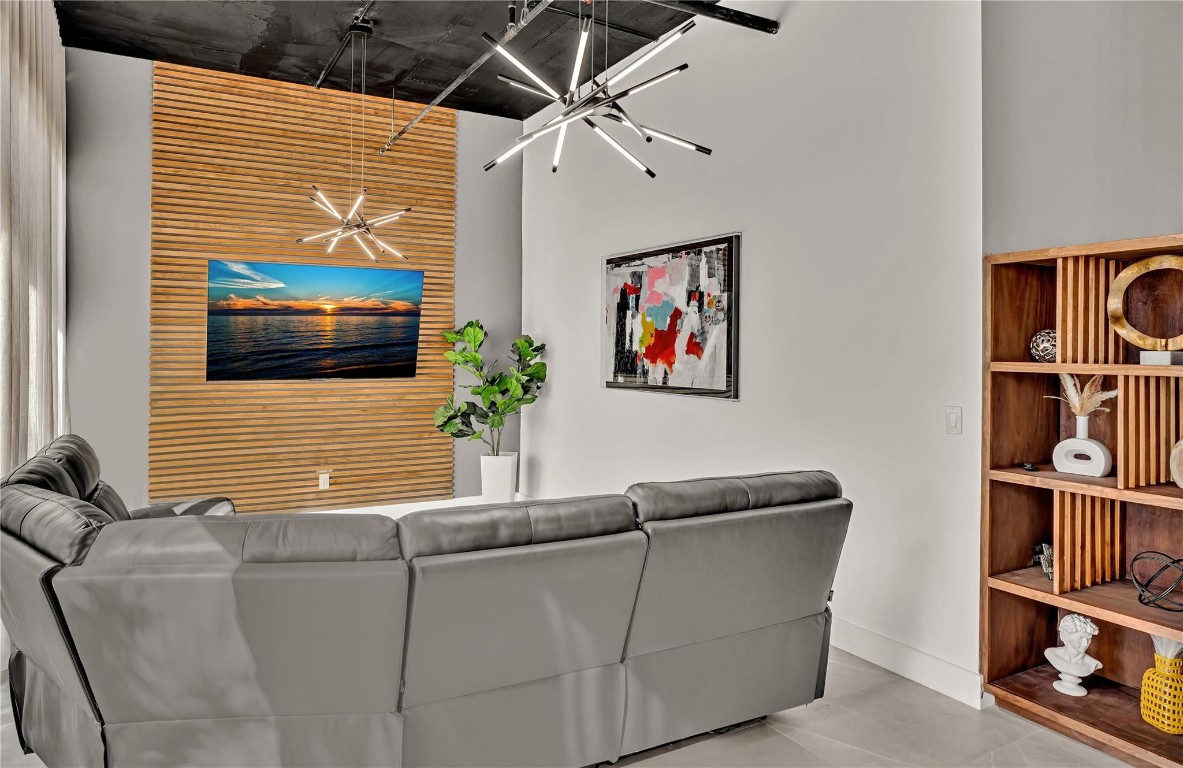 Everglade Land Sales Co F - Residential Lease