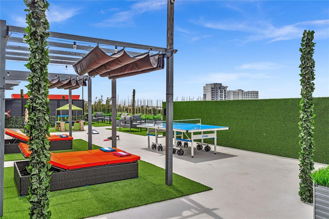 Everglade Land Sales Co F - Residential Lease