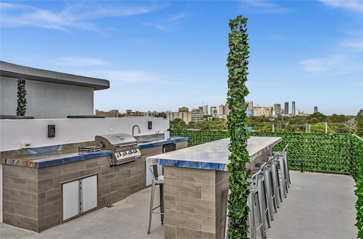 Everglade Land Sales Co F - Residential Lease