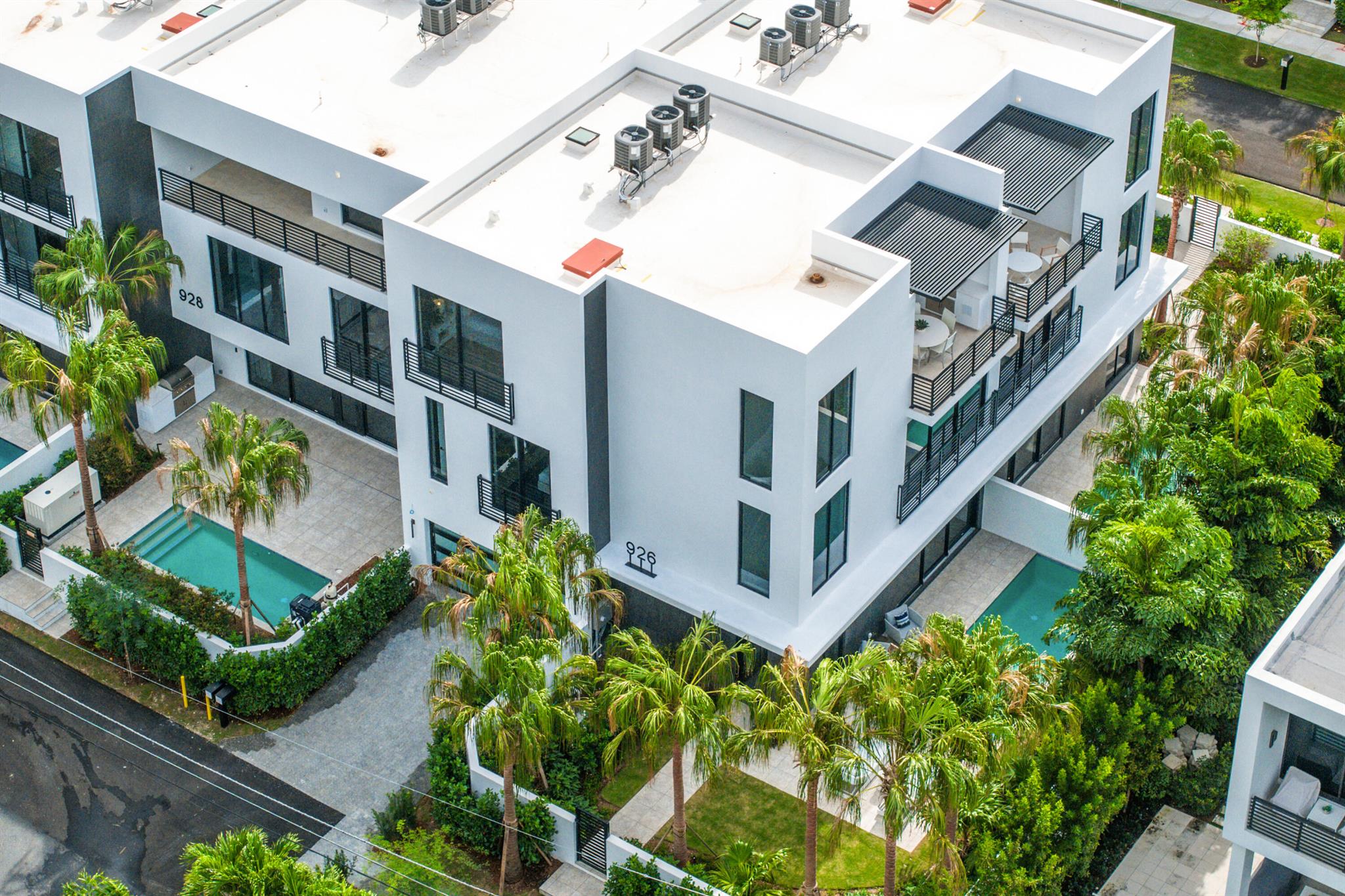 PALM TRAIL ESTATES - Residential