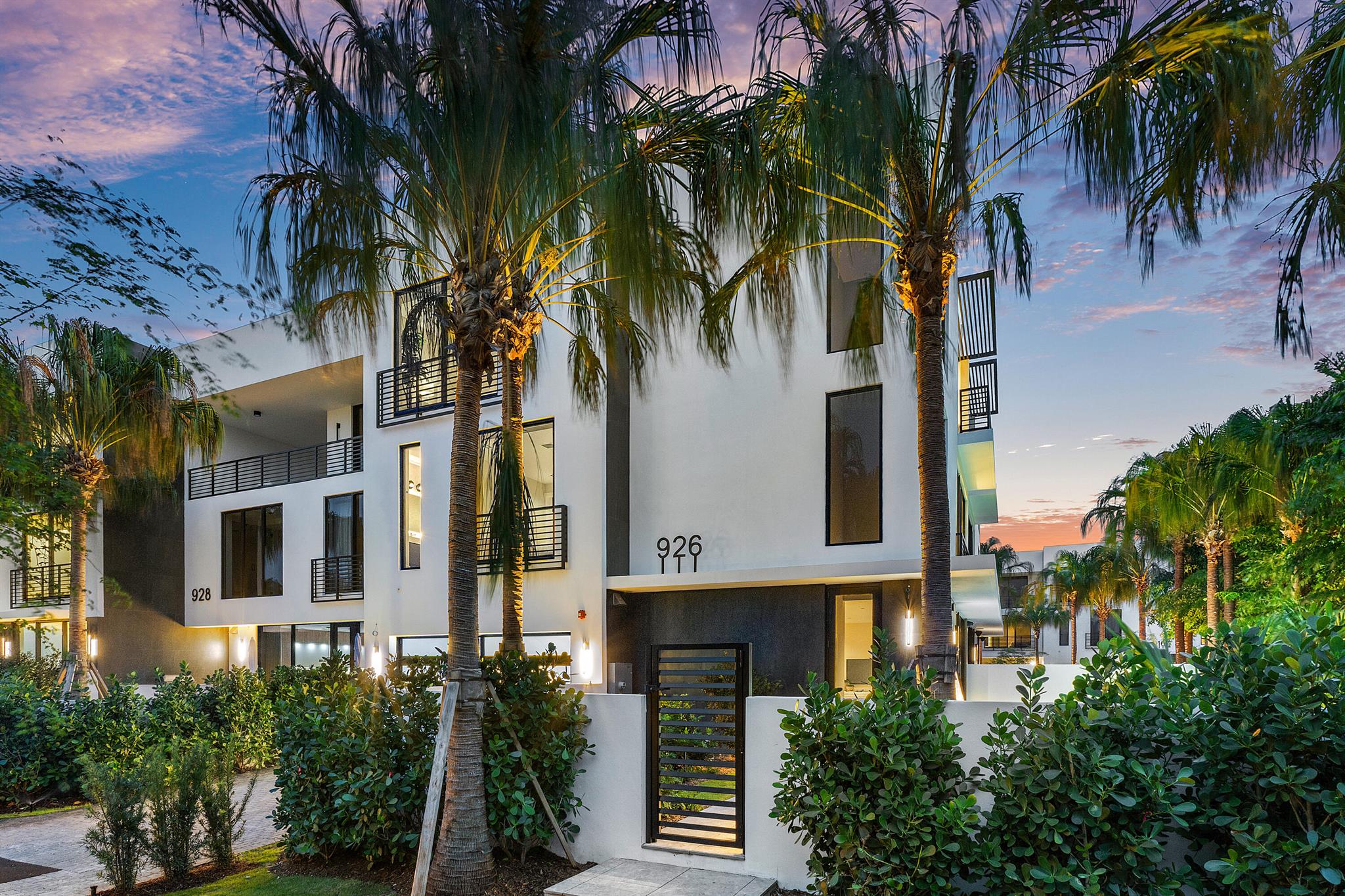 PALM TRAIL ESTATES - Residential