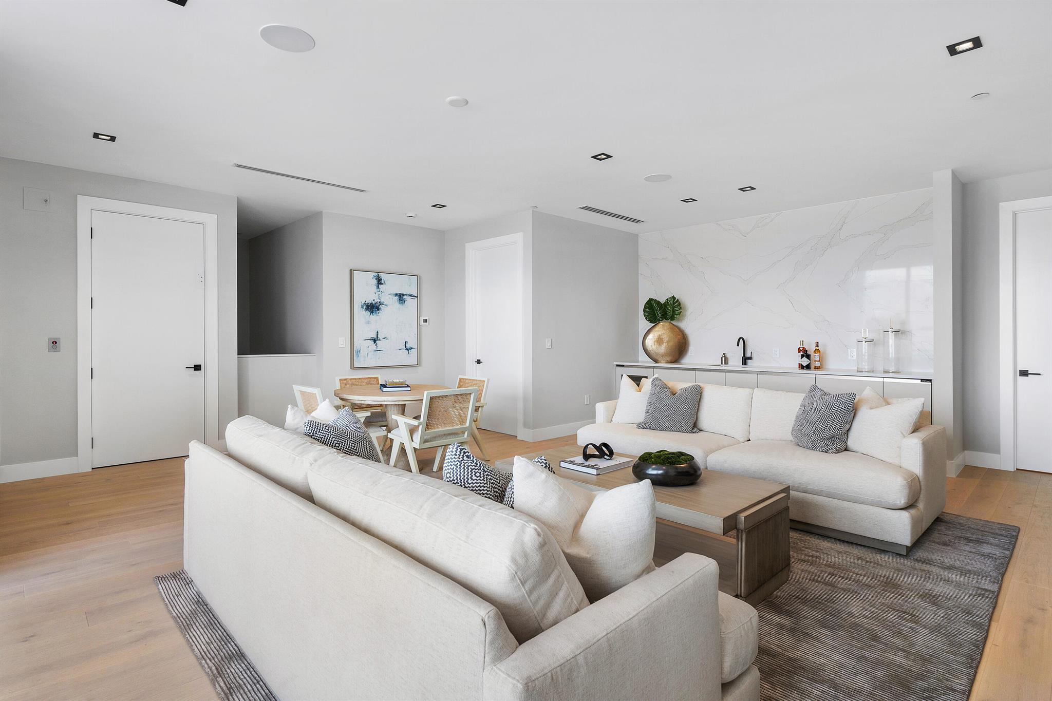 PALM TRAIL ESTATES - Residential