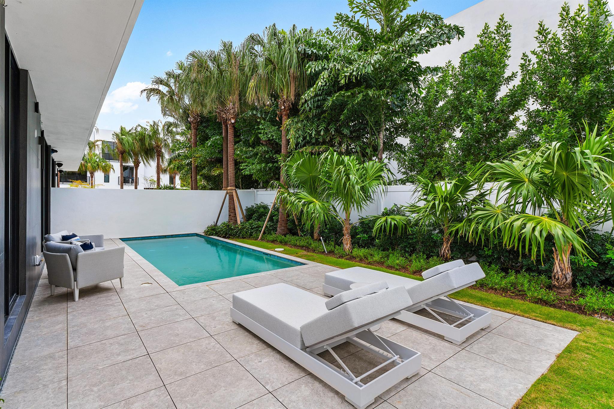 PALM TRAIL ESTATES - Residential